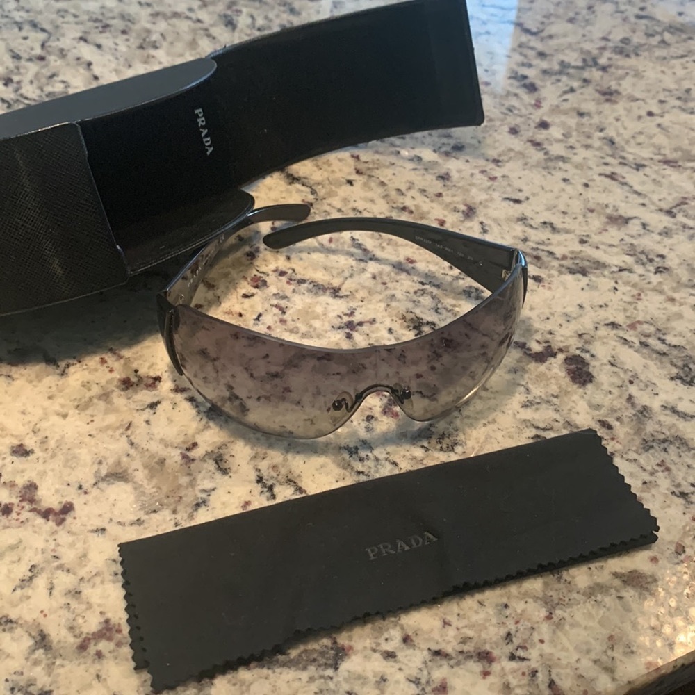 Prada sunglasses mint condition